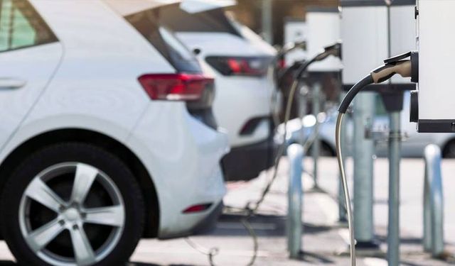 Cumhurbaşkanı Erdoğan’a dev yetki: Elektrikli otomobillerde ÖTV yetkisi devredildi