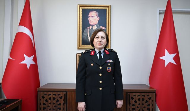 Cumhuriyet tarihinin ilk kadın generali Özlem Yılmaz'dan kadınlara çağrı
