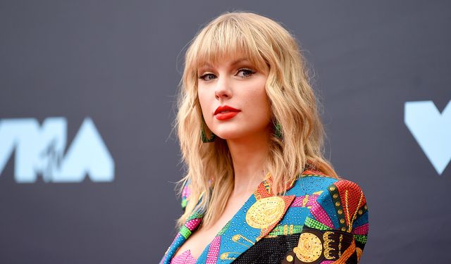 Grok, Taylor Swift pornografik deepfake skandalıyla gündemde