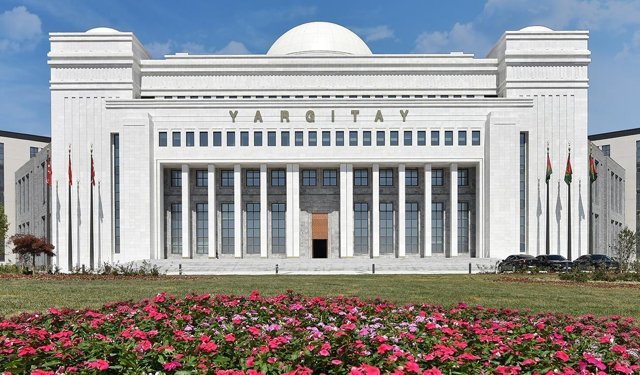 Yargıtay'dan emsal karar: Whatsapp mesajları işten çıkarma için gerekçe olamaz