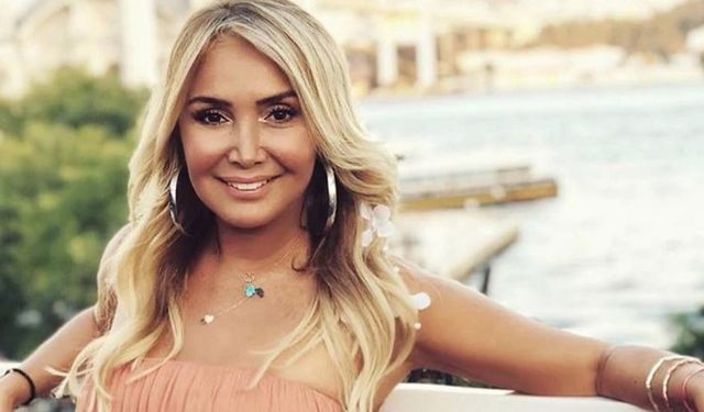 Yonca Evcimik, Tarkan’ın sahne şovlarını eleştirdi