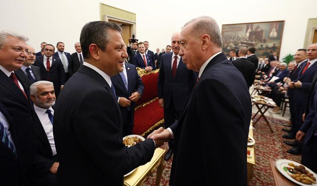 Erdoğan ve Özel bugün bir araya gelecek: Görüşmeden neler bekleniyor?