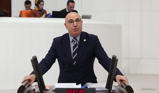 Mahmut Tanal: Şanlıurfa’da çalışma saatleri sıcak nedeniyle yeniden düzenlenmeli