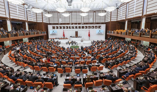 'Çerçeve yasa' görüşmeleri TBMM başladı; işte partilerin yaptığı konuşmalar