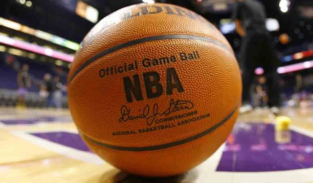 Nuggets ve Knicks, NBA konferans yarı final serisinde 3-2 öne geçti