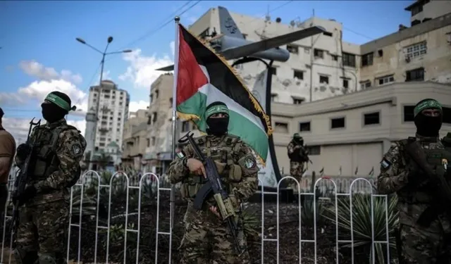 Reuters: Hamas heyeti ateşkes görüşmelerini takip etmek için Kahire’ye ulaştı