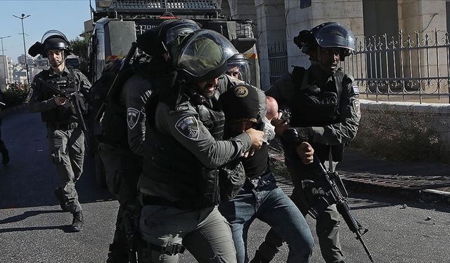 İsrail, 7 Ekim'den bu yana Batı Şeria'da 8 bin 745 Filistinliyi gözaltına aldı