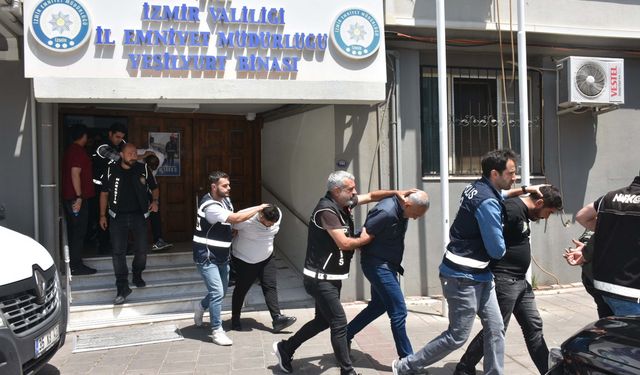 İzmir'de 'Zirek Kardeşler' ve 'Alabaylar' suç örgütlerine operasyona 21 tutuklama
