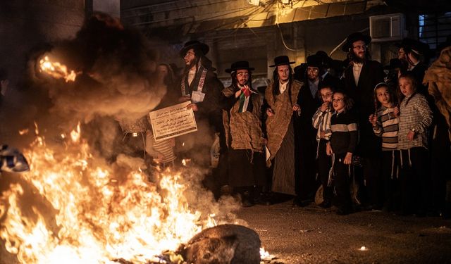 Ultra Ortodoks Yahudiler Batı Kudüs'te Siyonizm karşıtı yürüyüş düzenledi