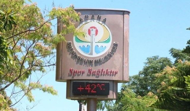 Adana'da sıcaklık 42 dereceye ulaştı: Kanala giren oğlunu kemerle dövdü!