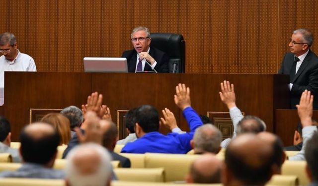 Ankara Büyükşehir Belediye Meclisi'nde 30 üye CHP'den istifa etti