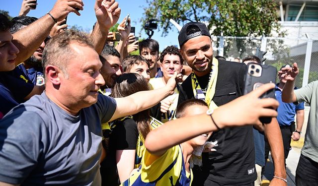 En-Nesyri, Fenerbahçe'de ilk antrenmanını yaptı