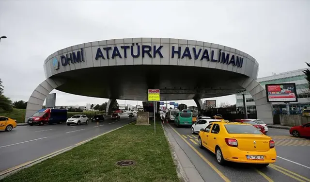 Atatürk Havalimanı'nda yangın!