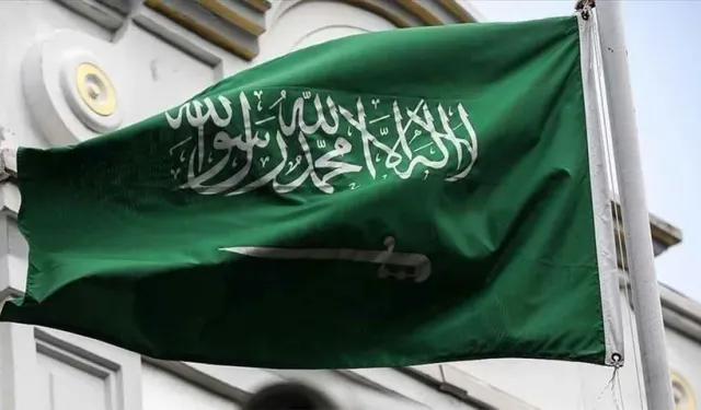Suudi Arabistan'da helikopter düştü: 14 ölü