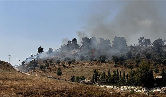 Filistinli Çocuklara Yönelik Hak İhlalleri Raporu: İsrail 9 bin 100 çocuğu katletti