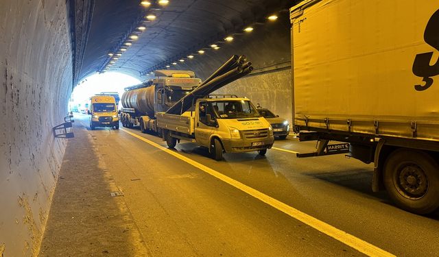 Anadolu Otoyolu'nda zincirleme trafik kazası: 14 yaralı