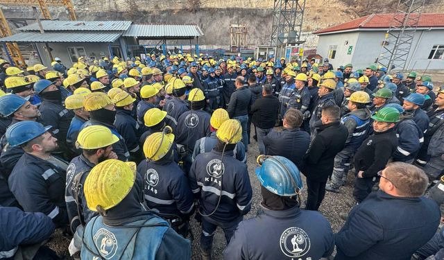 Ankara’da 500 madenci özelleştirmeye karşı kendilerini madene kapattı