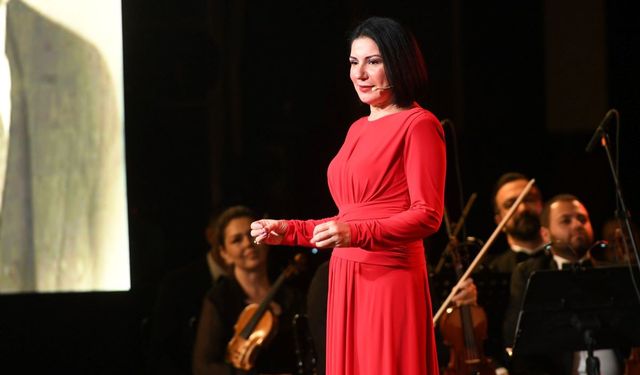 Pınar Ayhan, 22. Ankara Kitap Fuarı’nda okurla buluşuyor