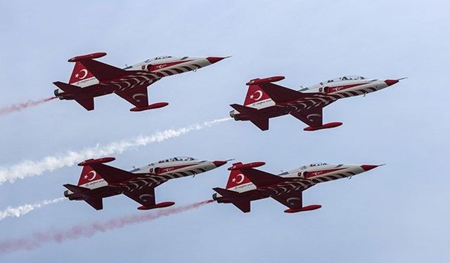 Türk Yıldızları Ankara'da gösteri uçuşu yapacak