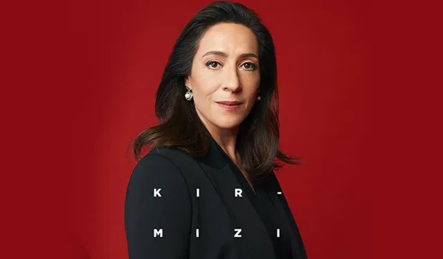 Binnur Kaya ödülünü alır almaz İsmail Dümbüllü’nün kabrini ziyaret etti