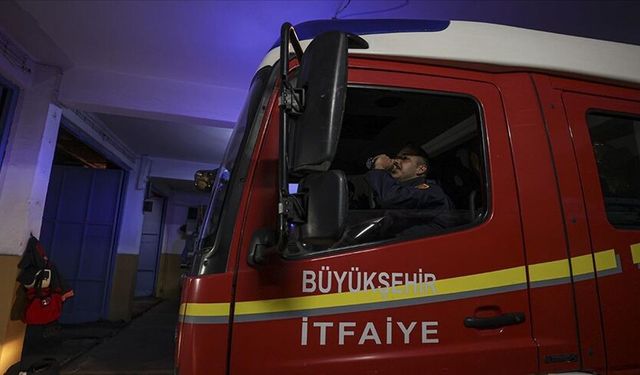 Muğla'da ayakkabı mağazasında yangın çıktı