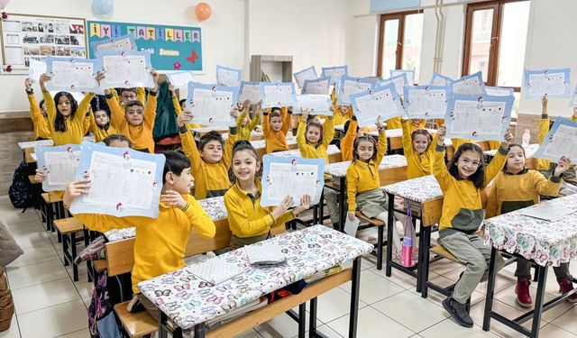 Karneler hazır: 16 milyon öğrenci için yarıyıl tatili başlıyor
