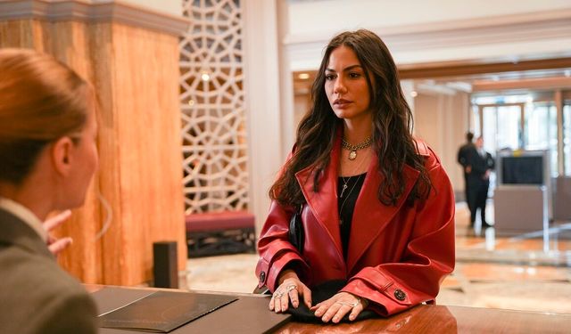 Eşref Rüya'nın yıldızı Demet Özdemir tatilde: Tekne kirası dudak uçuklattı!