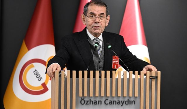 Dursun Özbek: Başarılı takımı bozmuyoruz