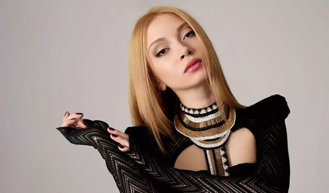 Ece Seçkin'in sahne tarzı gündem oldu: 'Bebek bezi gibi'