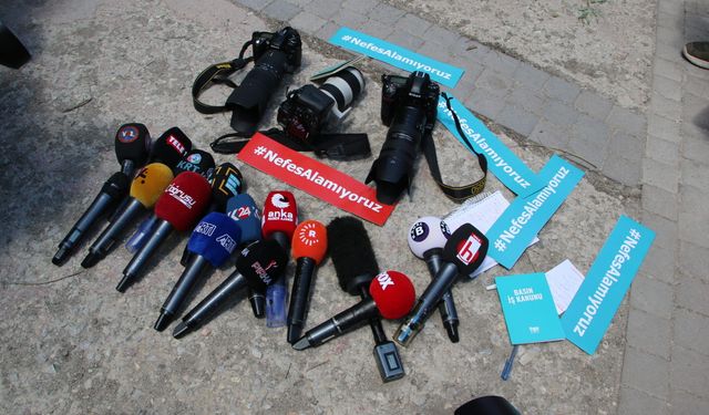 Basın Özgürlüğü Raporu: Mart ayında 40 gazeteci hakim karşısına çıkarıldı