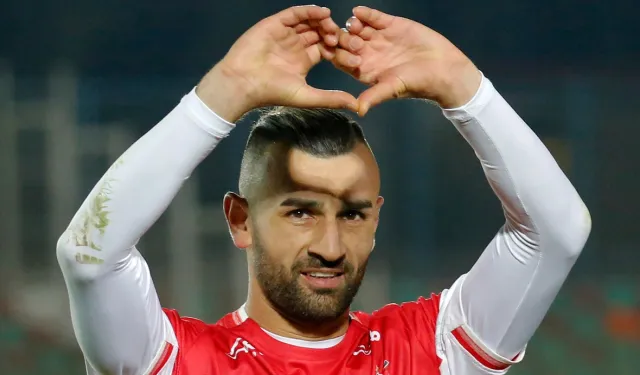 Serdar Dursun'un gol attığı maçta Persepolis liderliğe yükseldi