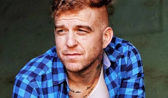 Athena Gökhan'dan, Galatasaray'ın küfürlü bestesine tepki!