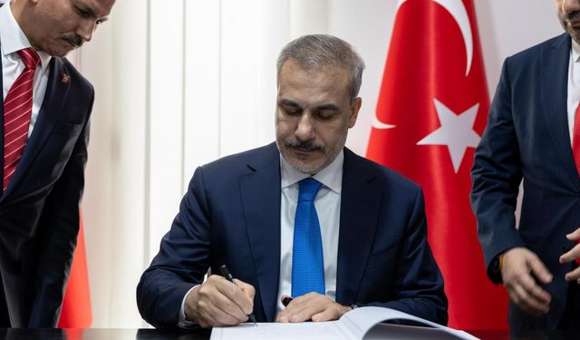Bakan Fidan Oran Başkonsolosluğu’nun resmi açılışını yaptı
