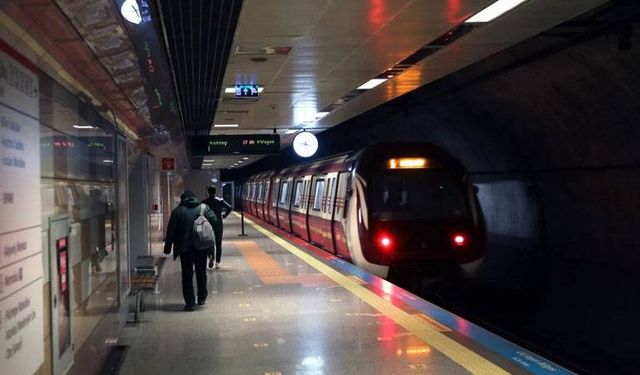 İstanbul metrosunda intihar girişimi!