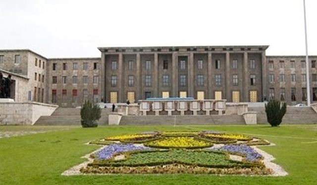 Meclis’te stajyer öğrencilere taciz davasında karar açıklandı