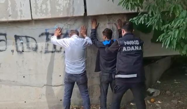 Adana'da uyuşturucu kullanan 45 kişiye suçüstü