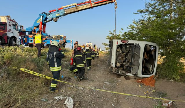 Konya'da otobüs kazası: 1 ölü, 10'u ağır 23 yaralı
