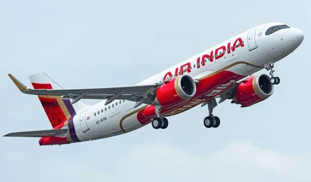 Hindistan'a giden Air India uçağı bomba ihbarının ardından acil iniş yaptı