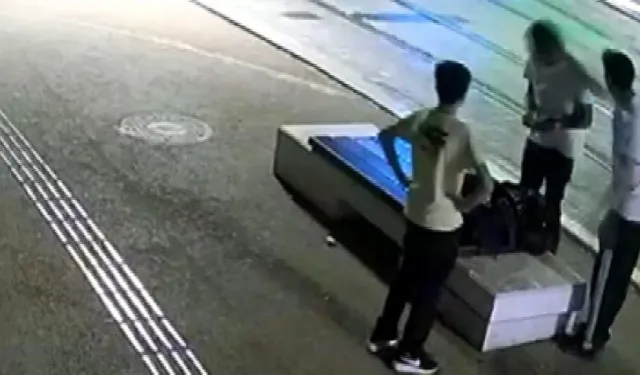 Bankta oturan kişiyi dövüp, parasını gasbetti