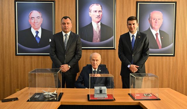 Devlet Bahçeli'den Ülkü Ocakları'na bayram ziyareti