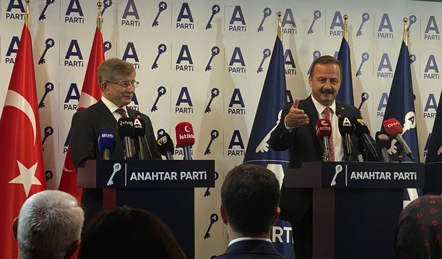 Davutoğlu’ndan Ağıralioğlu’na ziyaret: Terörsüz Türkiye vurgusu