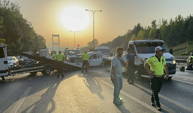 FSM Köprüsü'nde zincirleme kaza: 1 kişi hayatını kaybetti