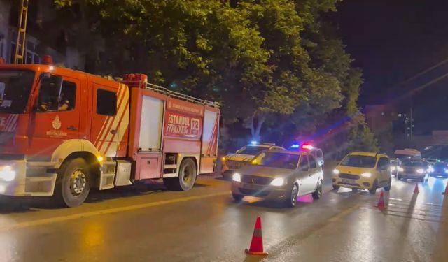 Kartal'da otomobil takla attı: 2 yaralı