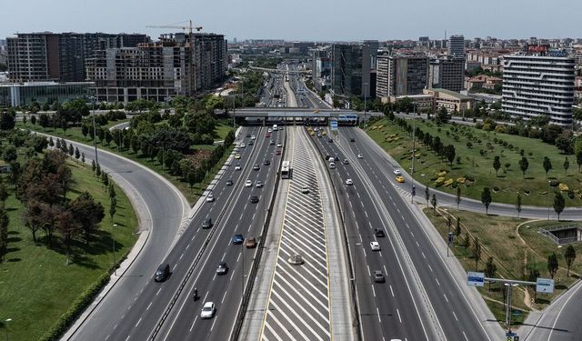 İstanbul'da bugün bazı yollar trafiğe kapatılacak: İşte alternatif güzergahlar
