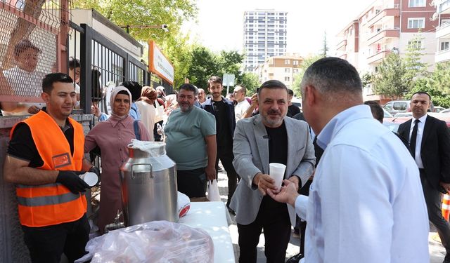 Sincan’da sınav öncesi 31 okulda sıcak çorba ikramı yapıldı