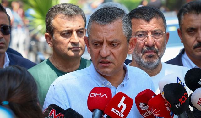 Özgür Özel’den Erdoğan’a ‘telefon’ tepkisi: Neyi tebrik ediyorsun?