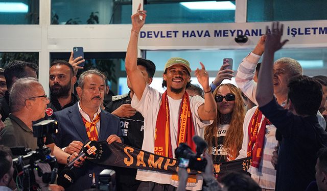 Leroy Sane, Galatasaray için İstanbul'da