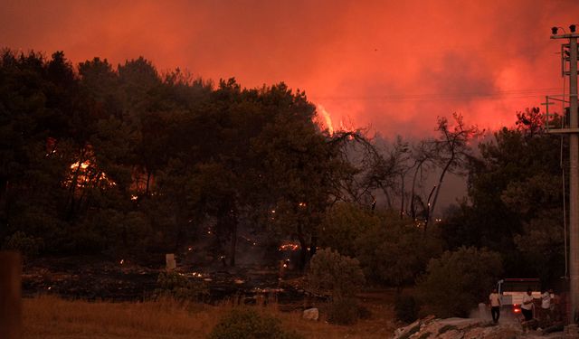 İzmir’de yangın: 3 şüpheli gözaltına alındı