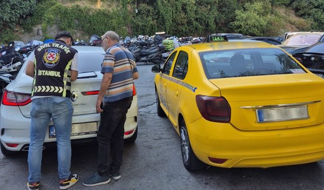 Trafik güvenliğini tehlikeye düşüren taksicinin aracına trafikten men cezası