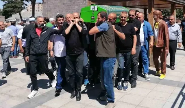 Türk Halk Müziği sanatçısı hayatını kaybetti